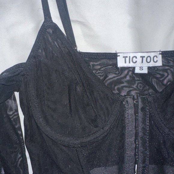 TICTOC Black Crop Top - Picture 2 of 2